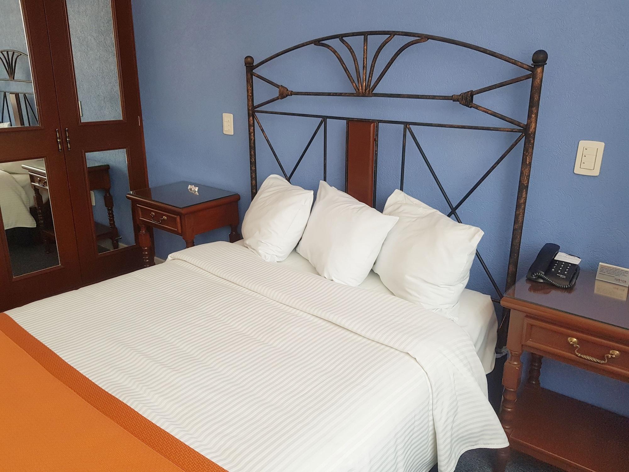 Hotel Ciros Pachuca Buitenkant foto