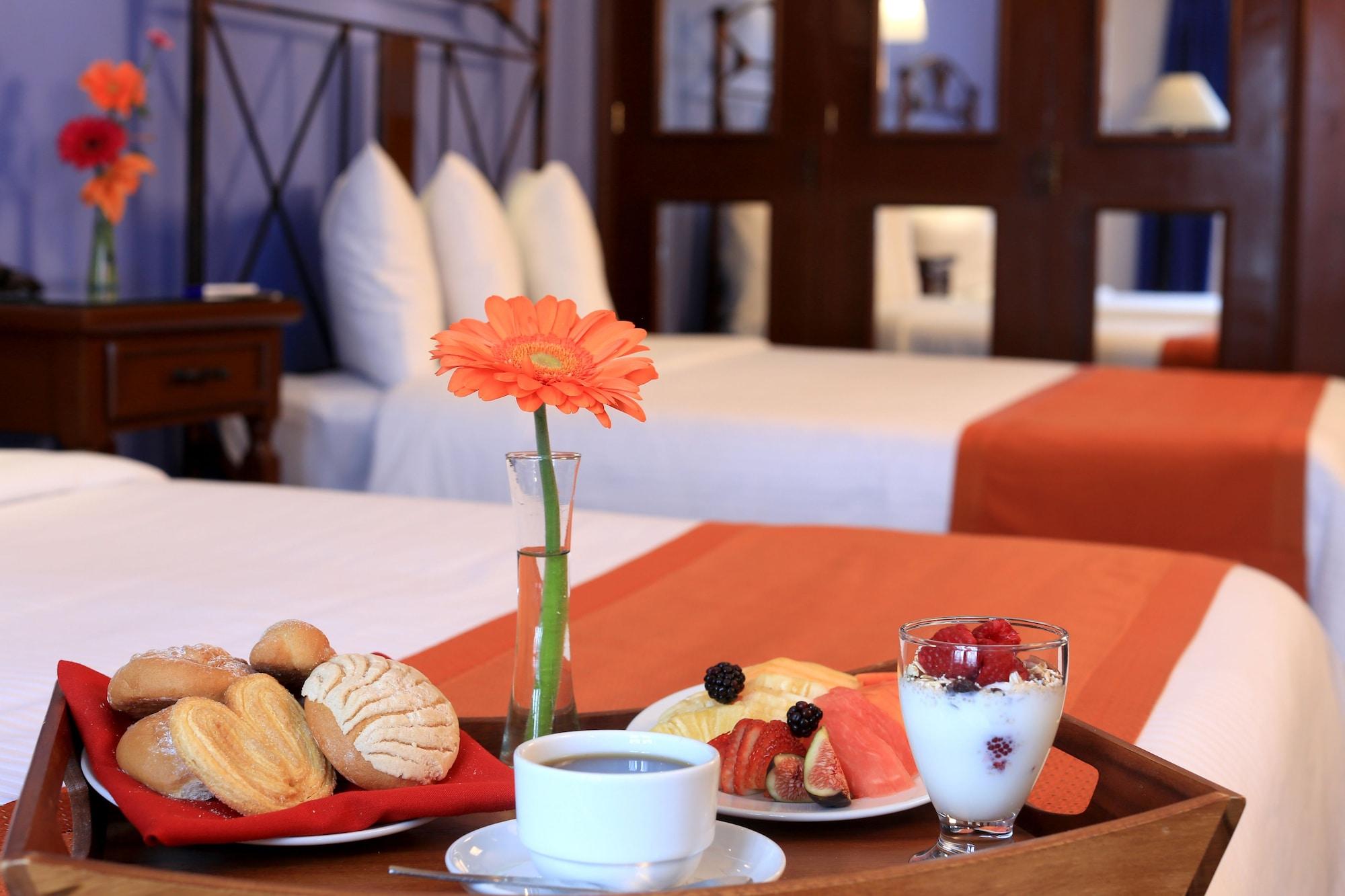 Hotel Ciros Pachuca Buitenkant foto