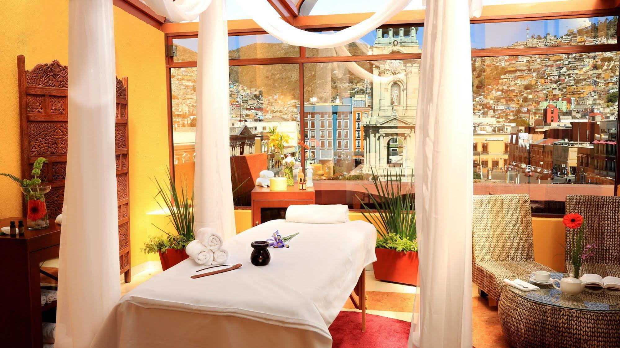 Hotel Ciros Pachuca Buitenkant foto