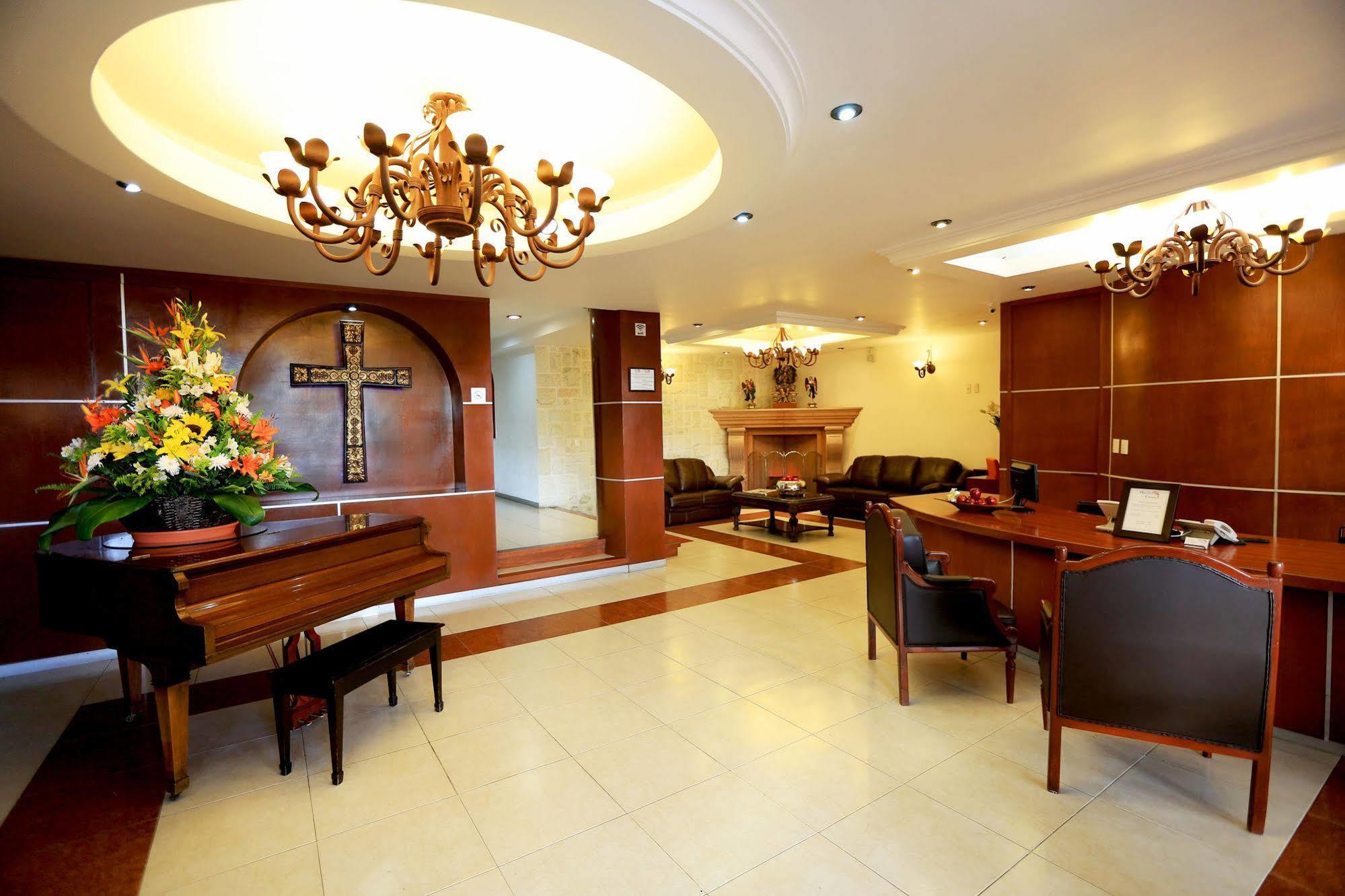 Hotel Ciros Pachuca Buitenkant foto